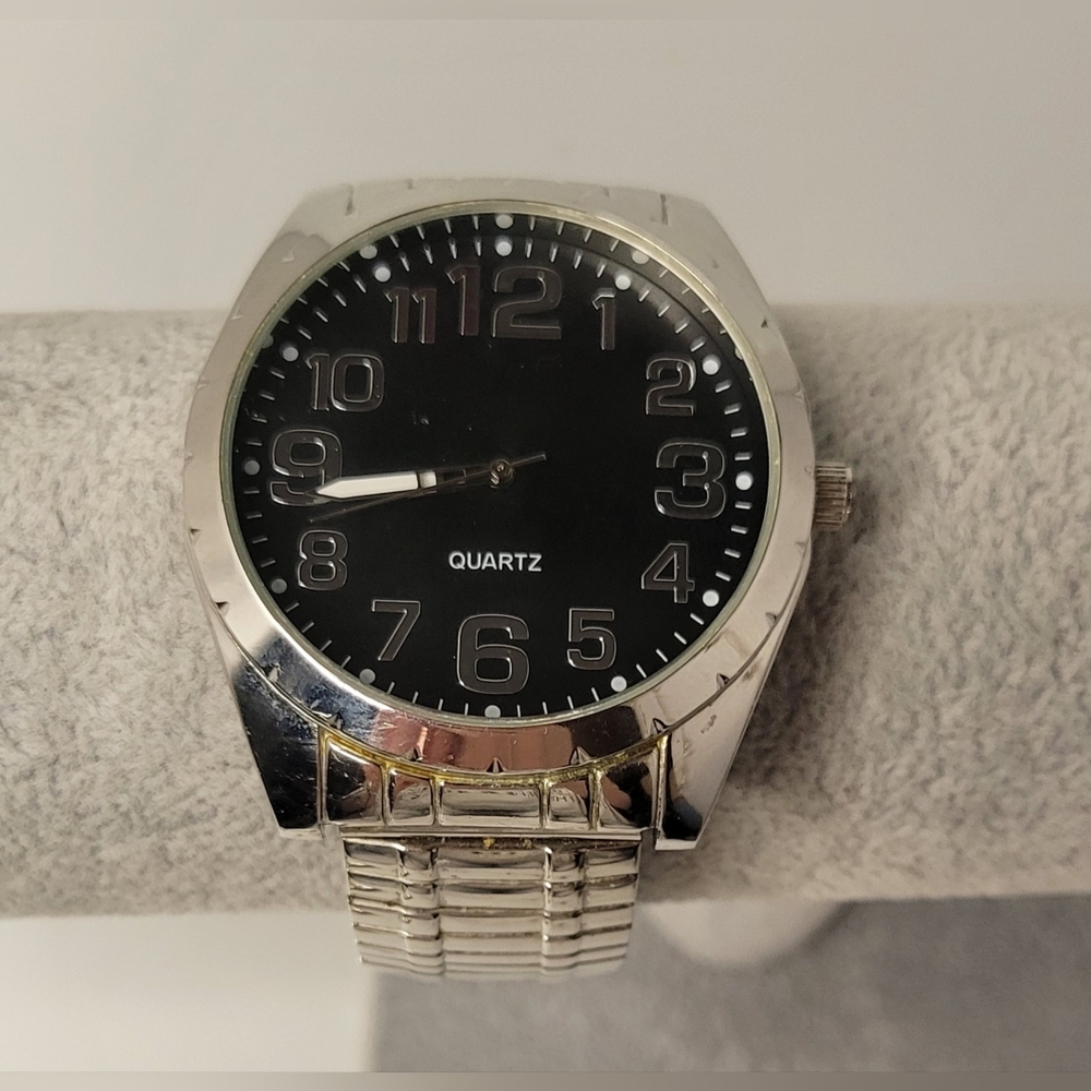 ▪︎Like New! Accutime Men's Watch